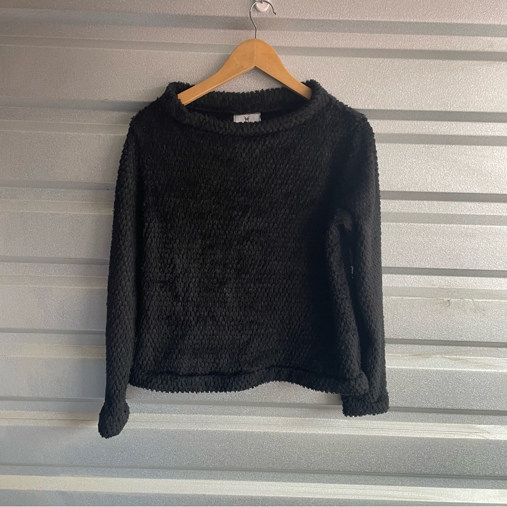Dudley Stephens black sherpa pullover